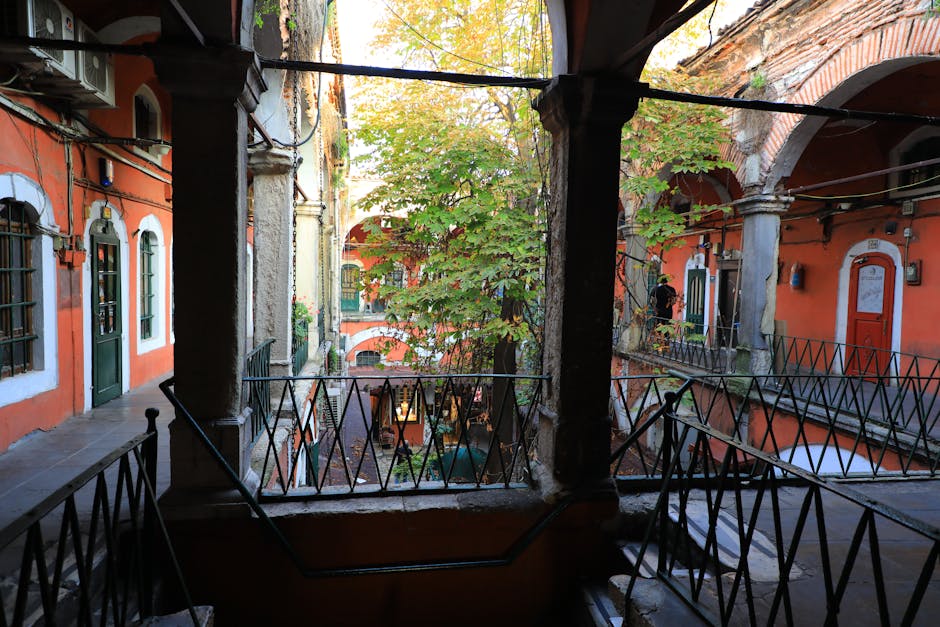 Romantic Vistas and Hidden Courtyards