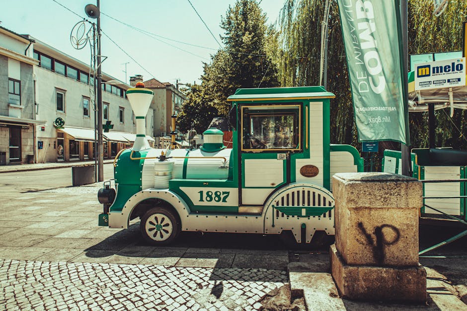 Echoes of a Divided City: Along the Green Line