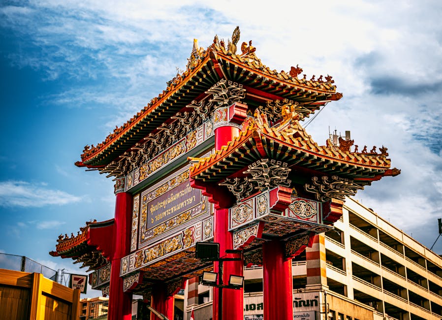 Chinatown Alleys and Hidden Temples