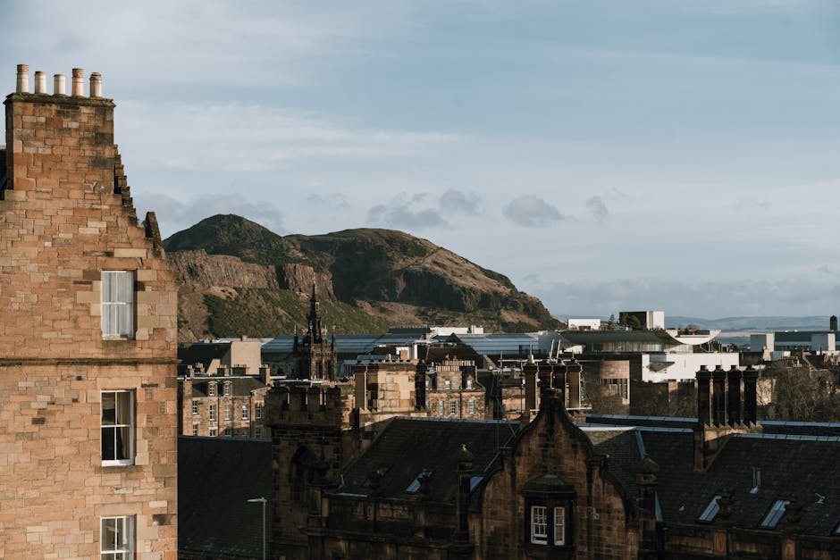 Calton Hill: Edinburgh's Acropolis and Skyline Views