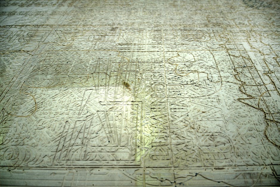 Canyon Road Art & Adobe Wander